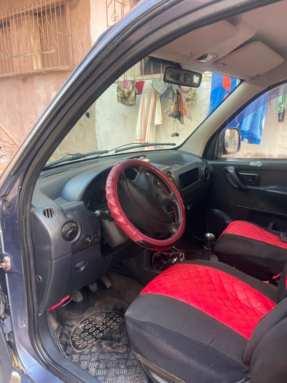 سيارة Citroën Berlingo 2007 في الدار البيضاء - سيارات - الدار البيضاء - صورة 4