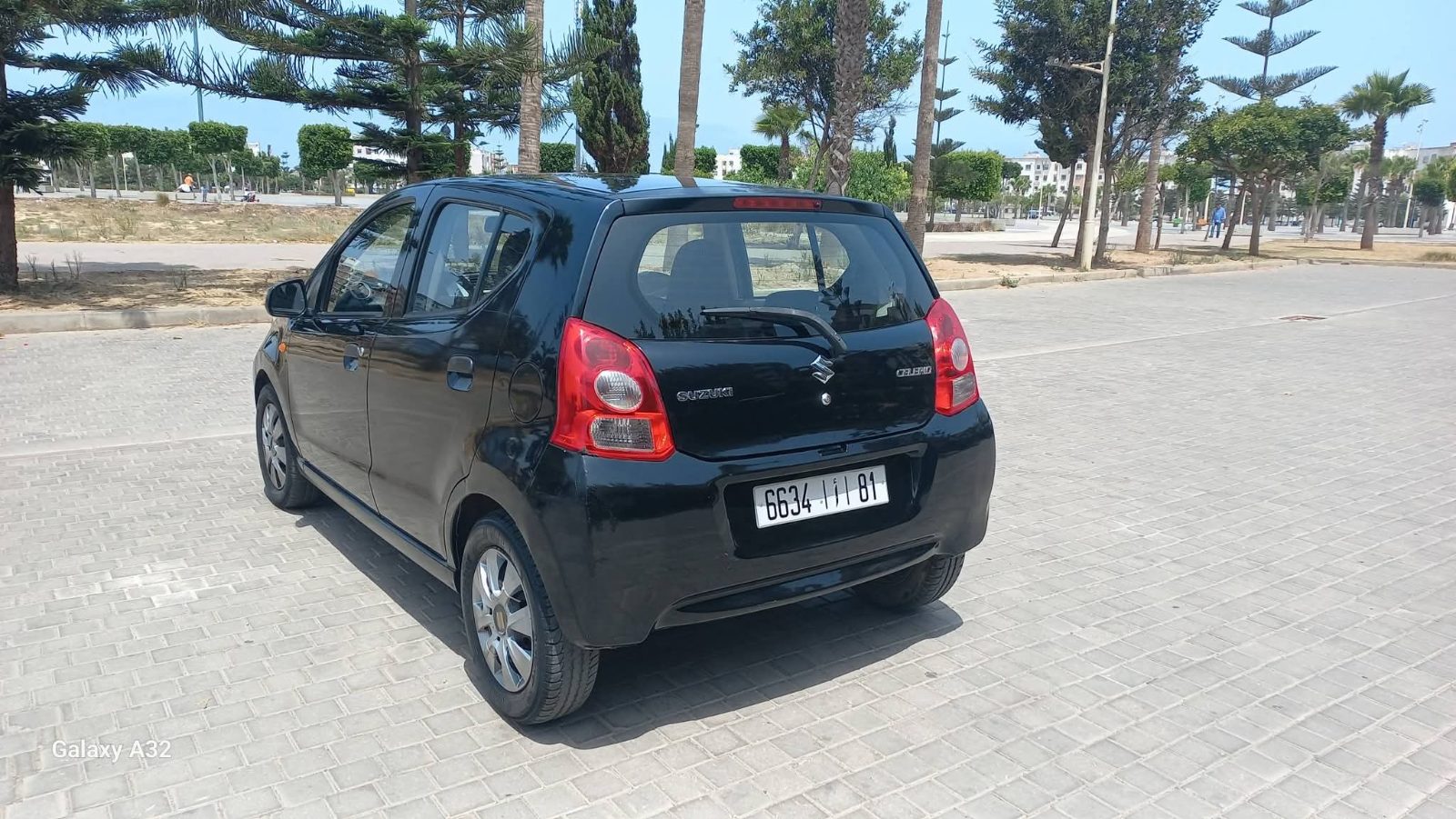 سيارة Suzuki Alto في أكادير