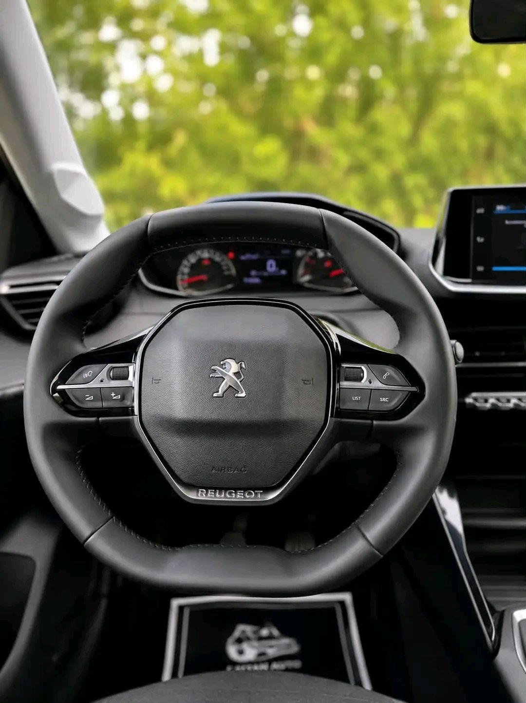 💎 PUUGEOT 208 💎 ● Modèle: 2023 ● Carburant : diesel ● Puissance : 6 cv ●kilométrage : 77.000 ●Vign - سيارات - سلا - صورة 5