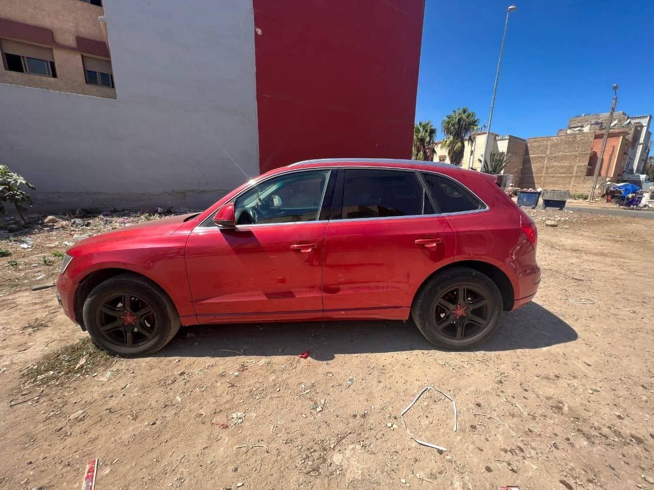 audi Q5 Car in Good Condition Model 2011 Hit 230000 Km 8 Horse Phone Number 0649321668 - Cars - El Jadida - photo 2