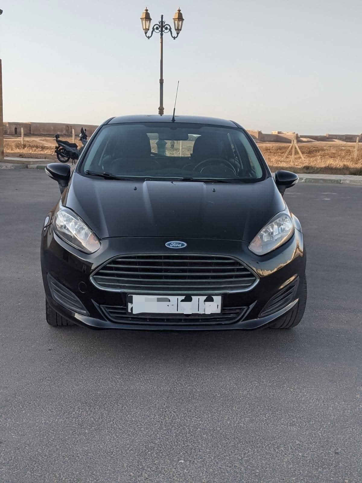 ford Fiesta Trend Plus, Mazot, 170000 km, N9A avec Taman Zwin Bzaf, Mzyar Bari Flous, Sbagha dyal Dar T - Voitures - El Jadida - photo 2