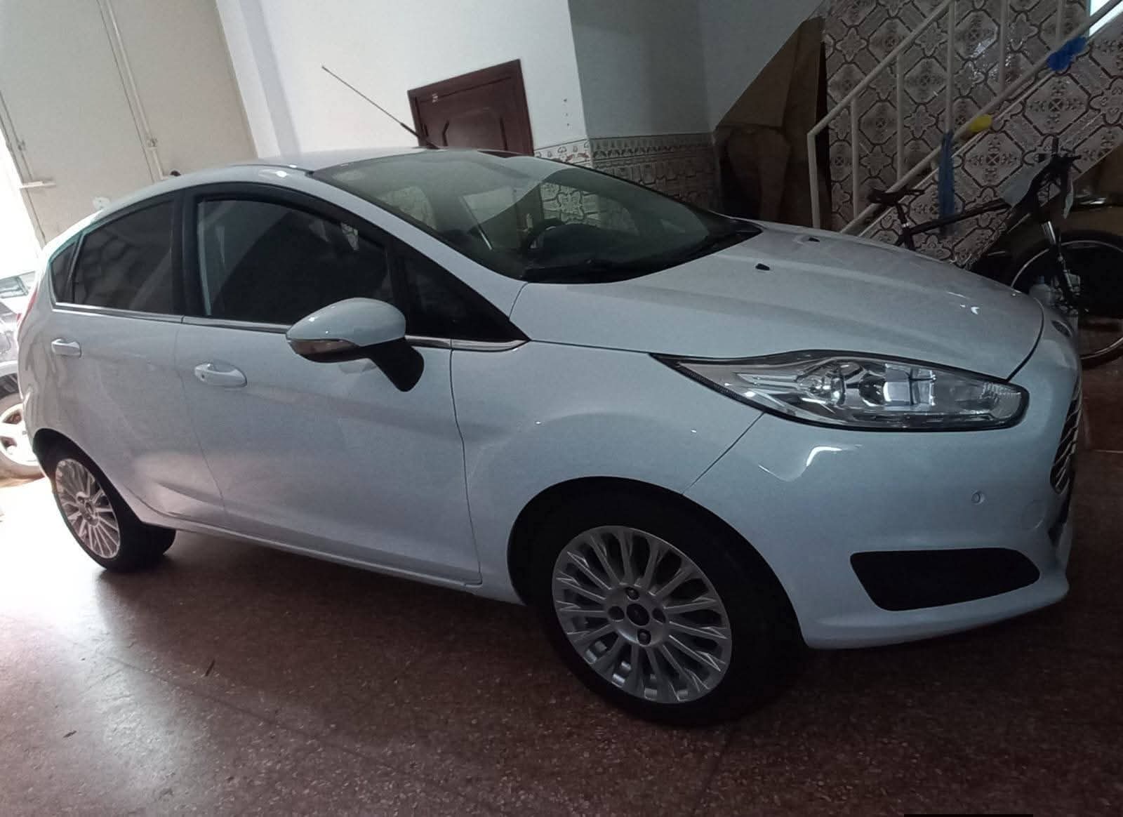 للبيع: Ford Fiesta Titanium للبيع والتبديل ropliz الموديل: 2016 الوقود: مازوط (ديزل) النسخة: Titaniu