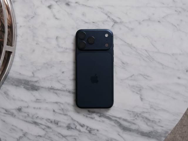 iPhone 17 Pro Black à Tanger