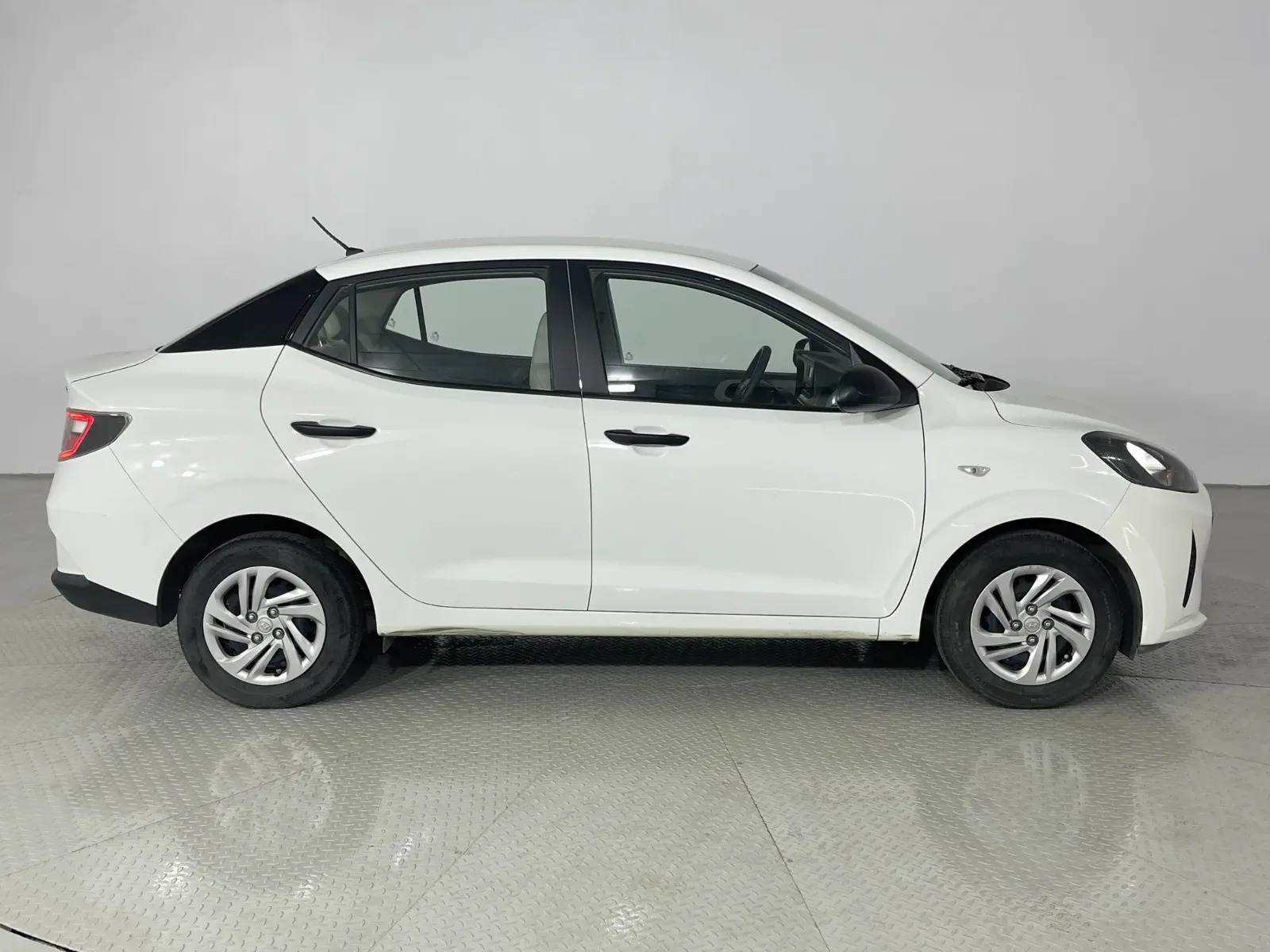 2022 Hyundai I10, white, in Rabat