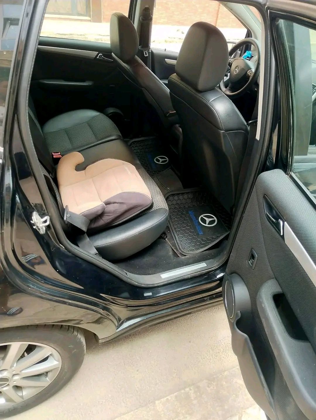 سيارة Mercedes A180 CDI 2011 في طنجة - سيارات - طنجة - صورة 9