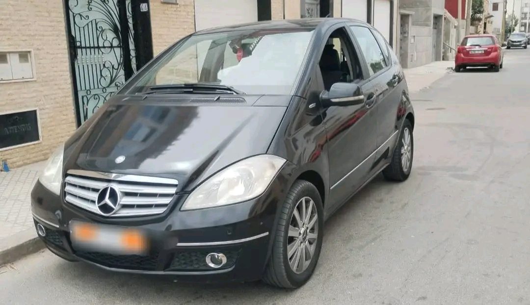 سيارة Mercedes A180 CDI 2011 في طنجة
