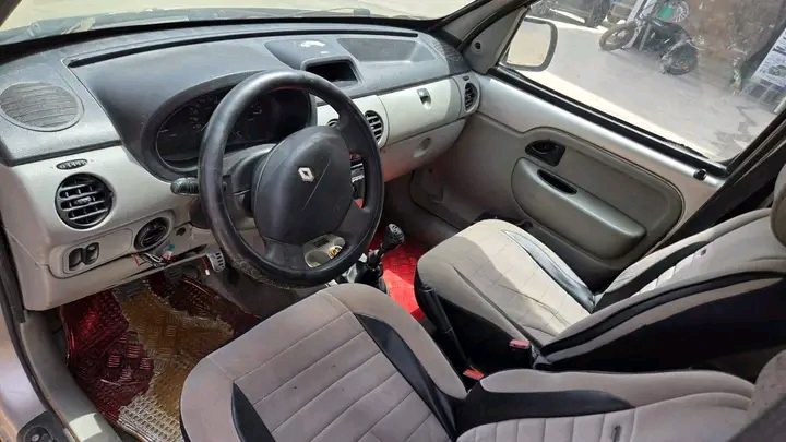 سيارة Renault Kangoo 2005 في الدار البيضاء - الشاحنات والمركبات التجارية - الدار البيضاء - صورة 5