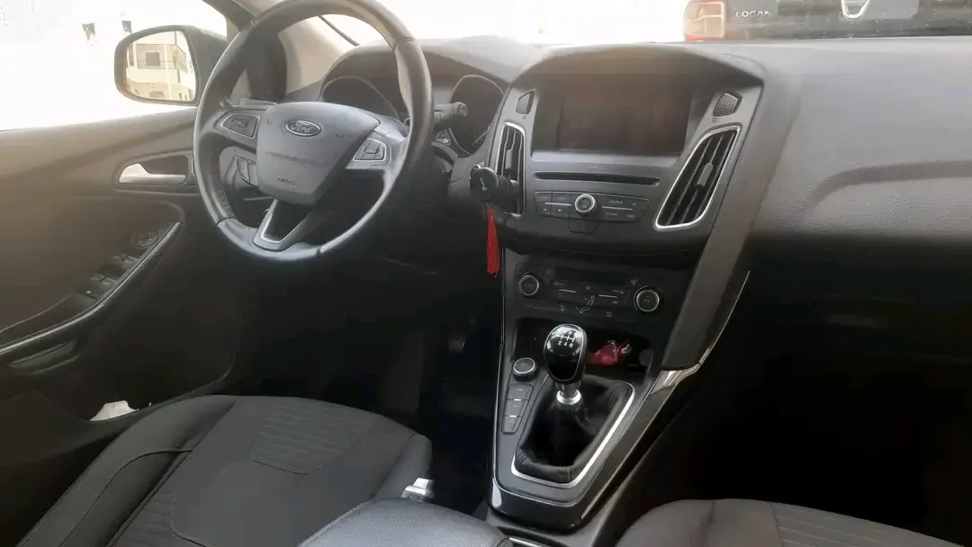 Ford Focus · 2017 · أوتوماتيك · ديزل - سيارات - سطات - صورة 6