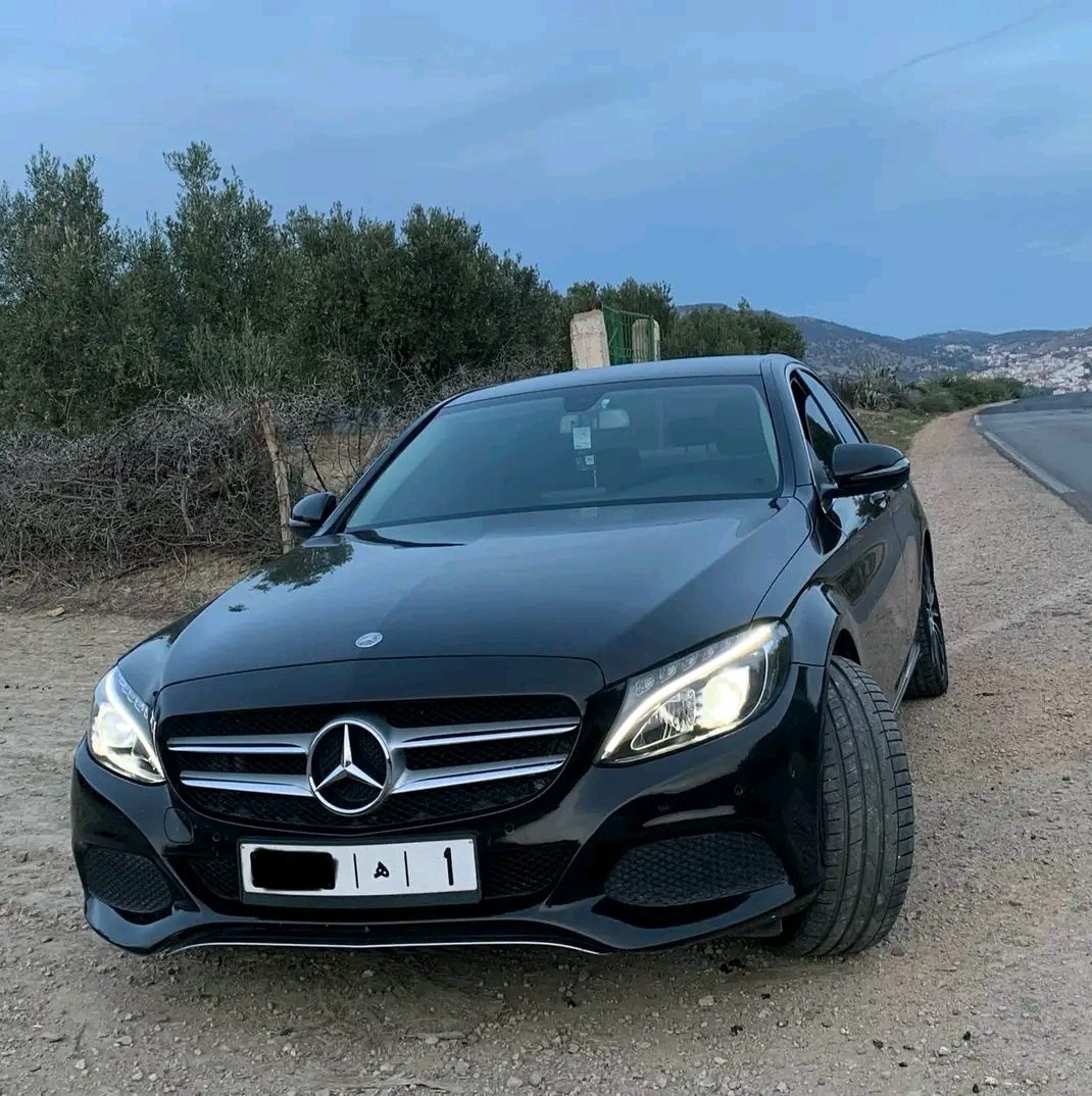 سيارة Mercedes c220d 2016 في فاس