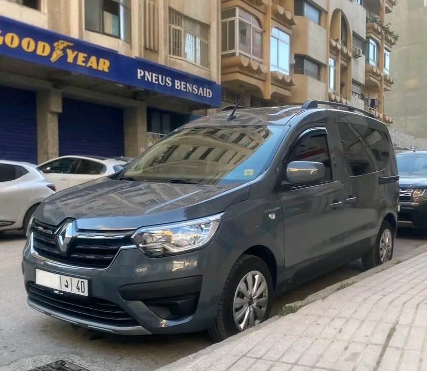 سيارة Renault Express 2023 في طنجة - سيارات - طنجة - صورة 2