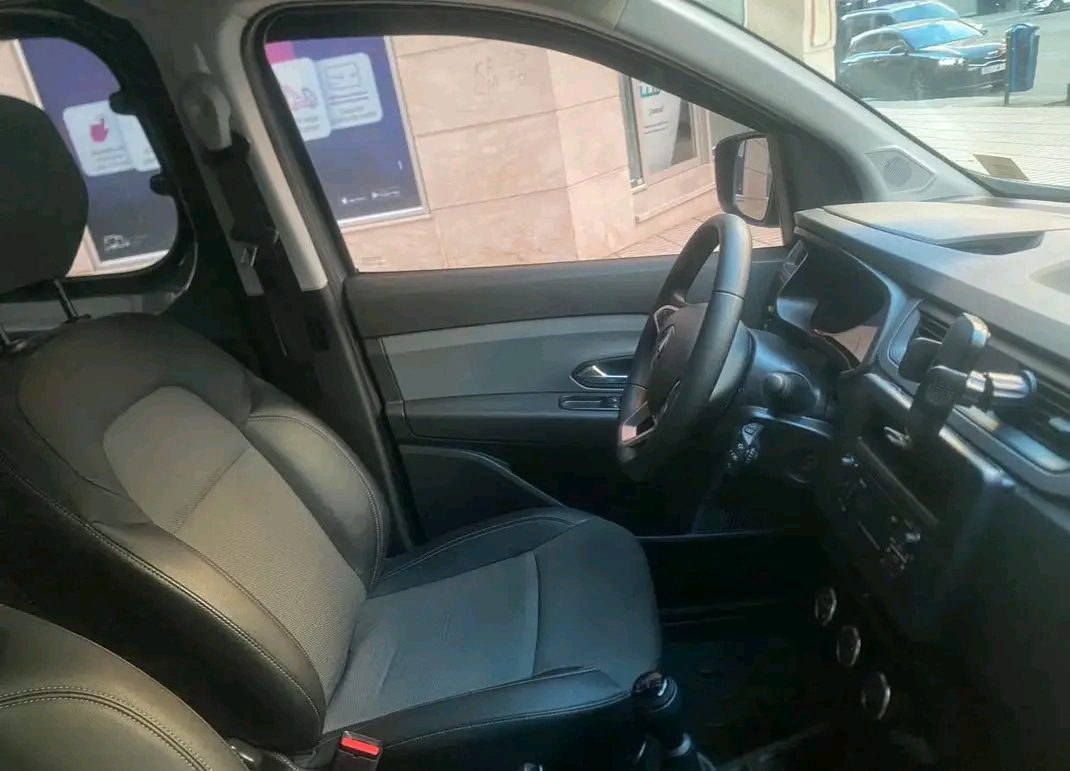 سيارة Renault Express 2023 في طنجة - سيارات - طنجة - صورة 6