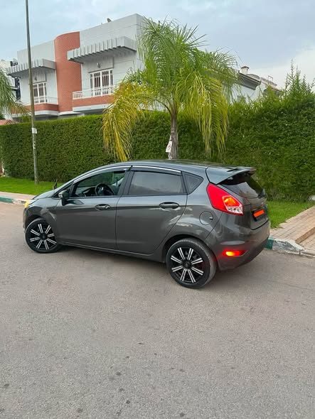 سيارة Ford Fiesta 2017 في فاس - سيارات - فاس - صورة 3