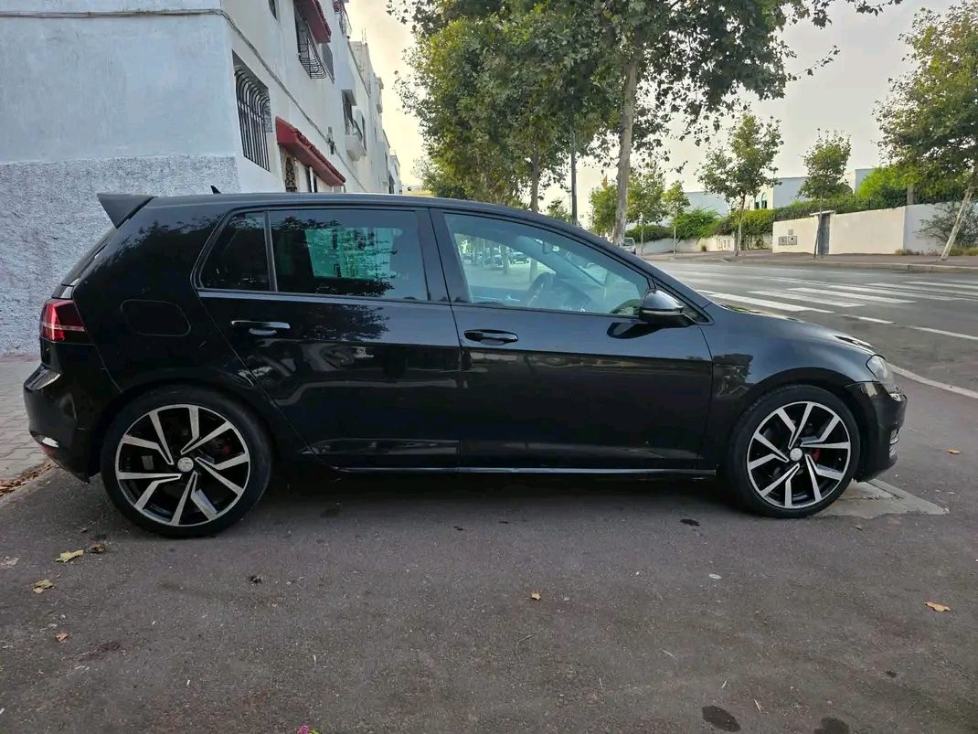 سيارة Volkswagen Golf 7 2.0TDI 2014 في الرباط - سيارات - الرباط - صورة 5
