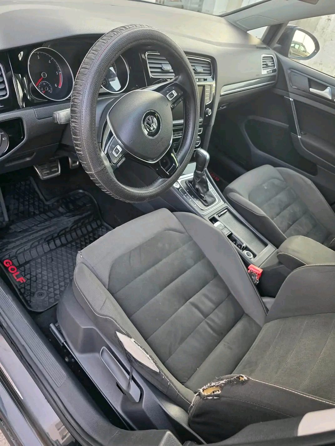 سيارة Volkswagen Golf 7 2.0TDI 2014 في الرباط - سيارات - الرباط - صورة 8