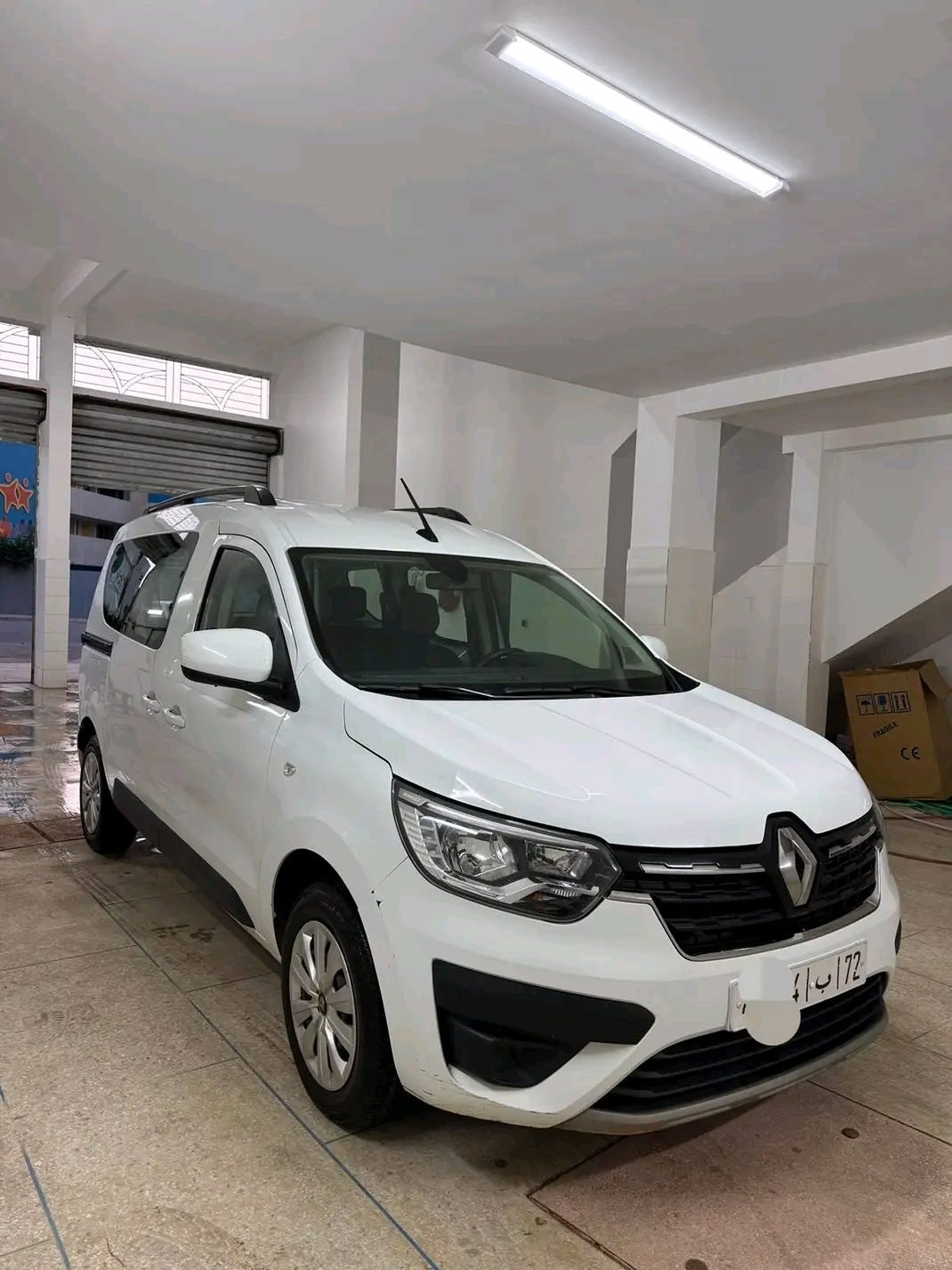 سيارة Renault Express 2023 في الدار البيضاء