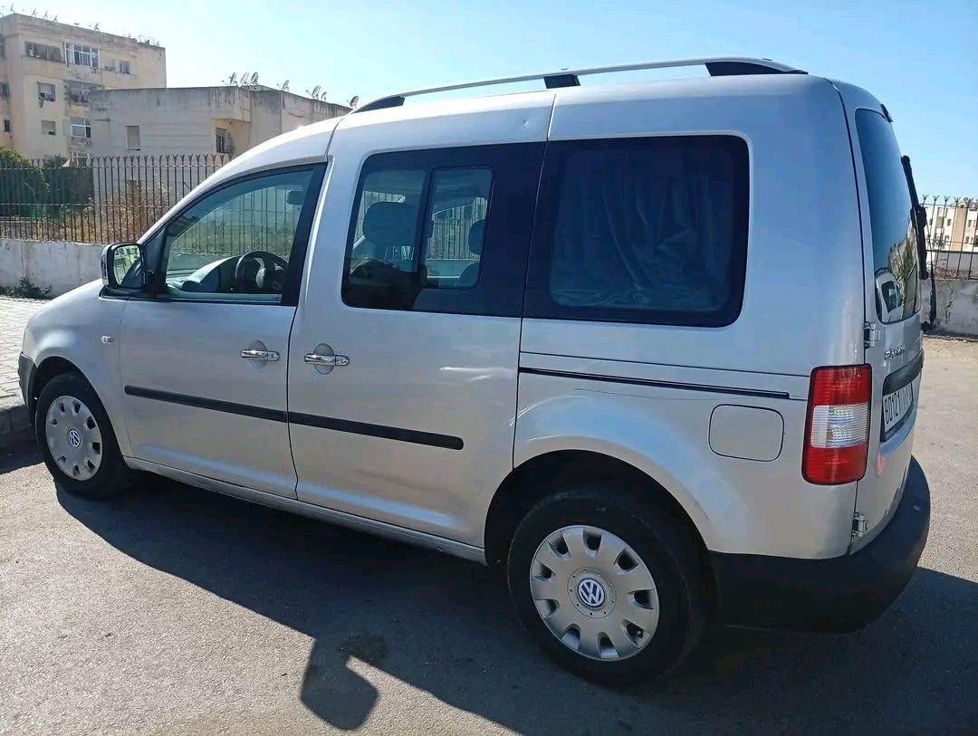 سيارة Volkswagen Caddy 2009 في الدار البيضاء - سيارات - الدار البيضاء - صورة 5