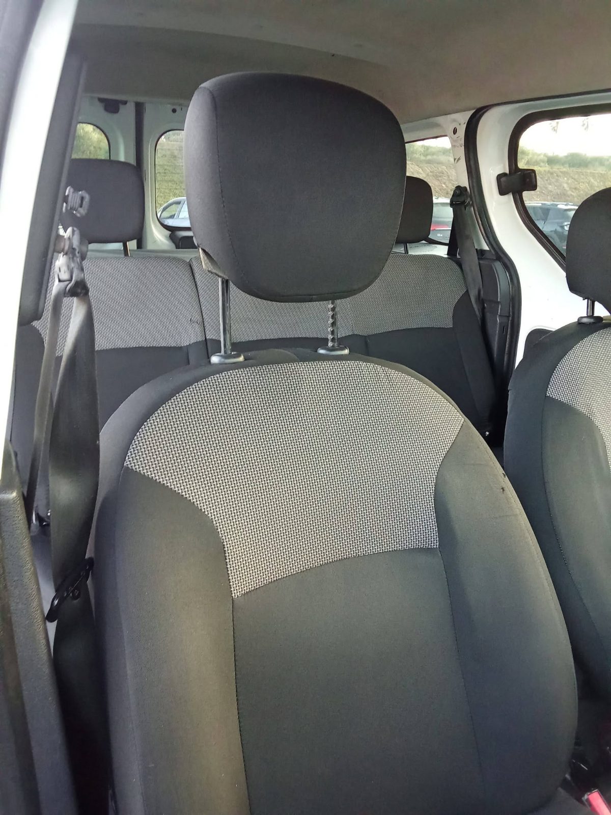 سيارة Dacia Dokker 2020 - سيارات - الدار البيضاء - صورة 10