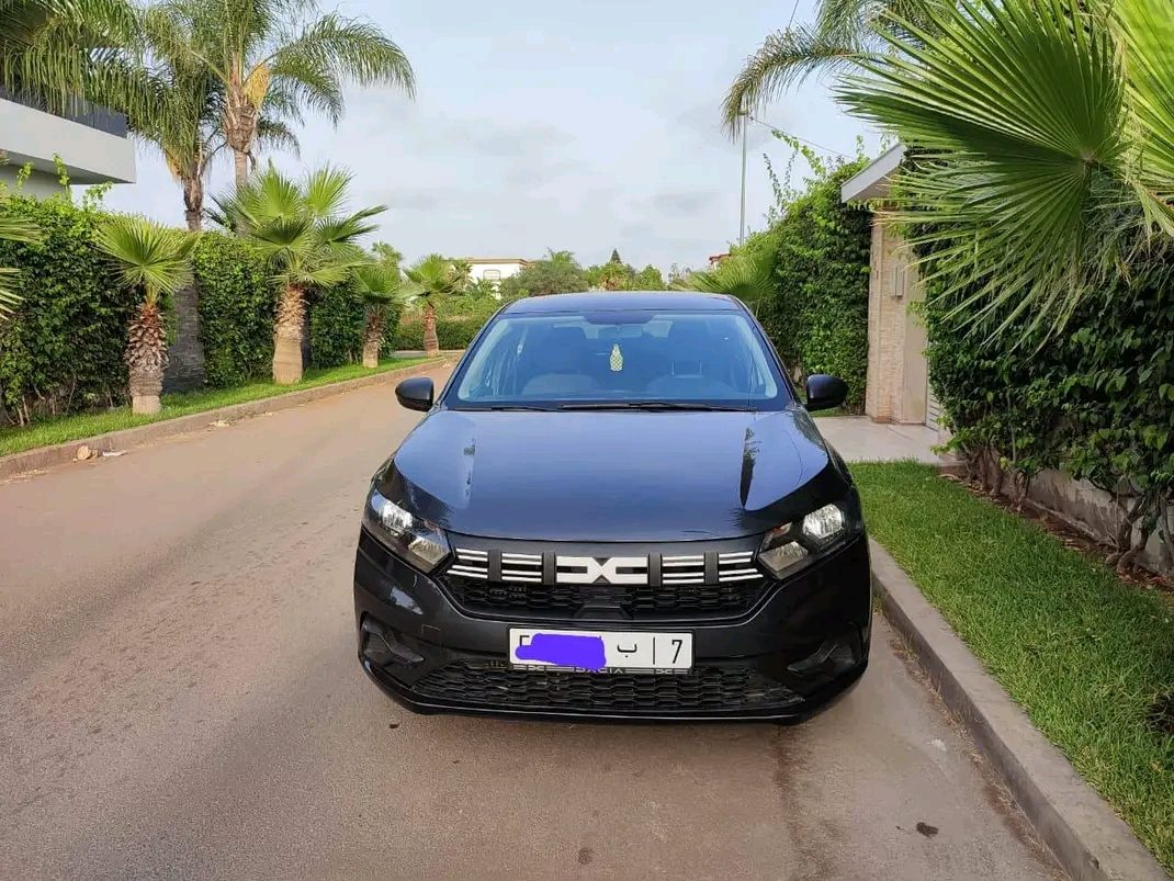 سيارة Dacia Logan 2023 في الدار البيضاء - سيارات - الدار البيضاء - صورة 3