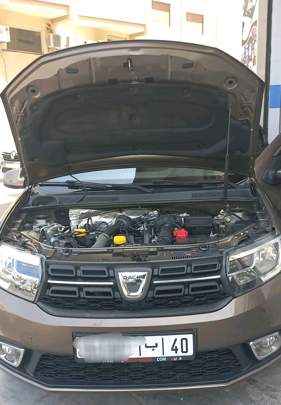 سيارة Dacia Logan 2020 باللون البني في طنجة - سيارات - طنجة - صورة 9