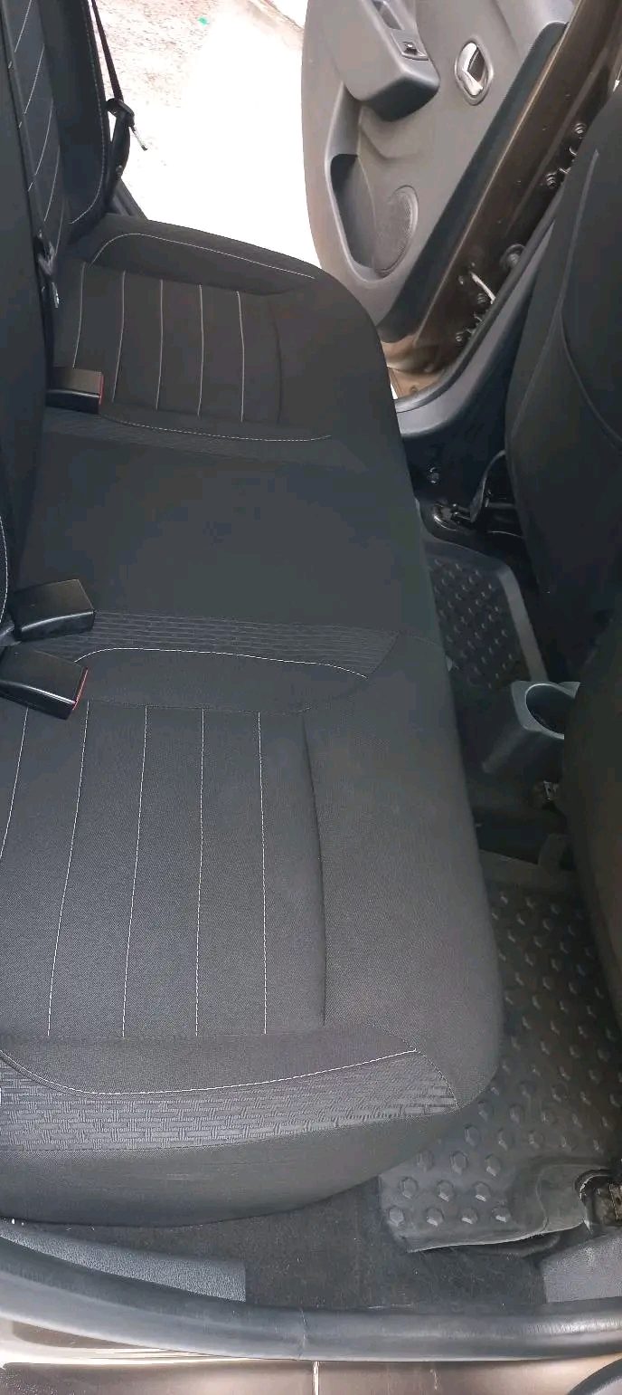 سيارة Dacia Logan 2020 باللون البني في طنجة - سيارات - طنجة - صورة 8